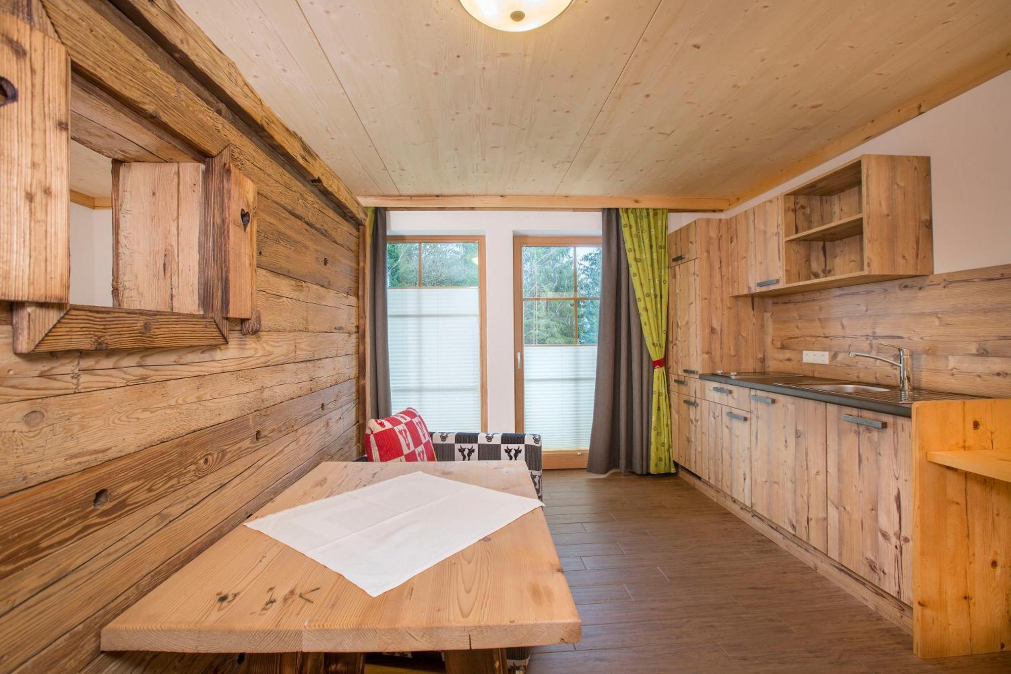 Naturdorf Oberkuehnreit นอยเคียร์เชน อัม โกรสเวเนดิเกอร์ ภายนอก รูปภาพ